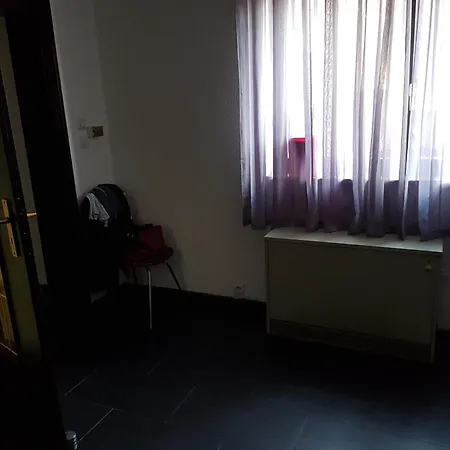 Enzo F2 Apartment *